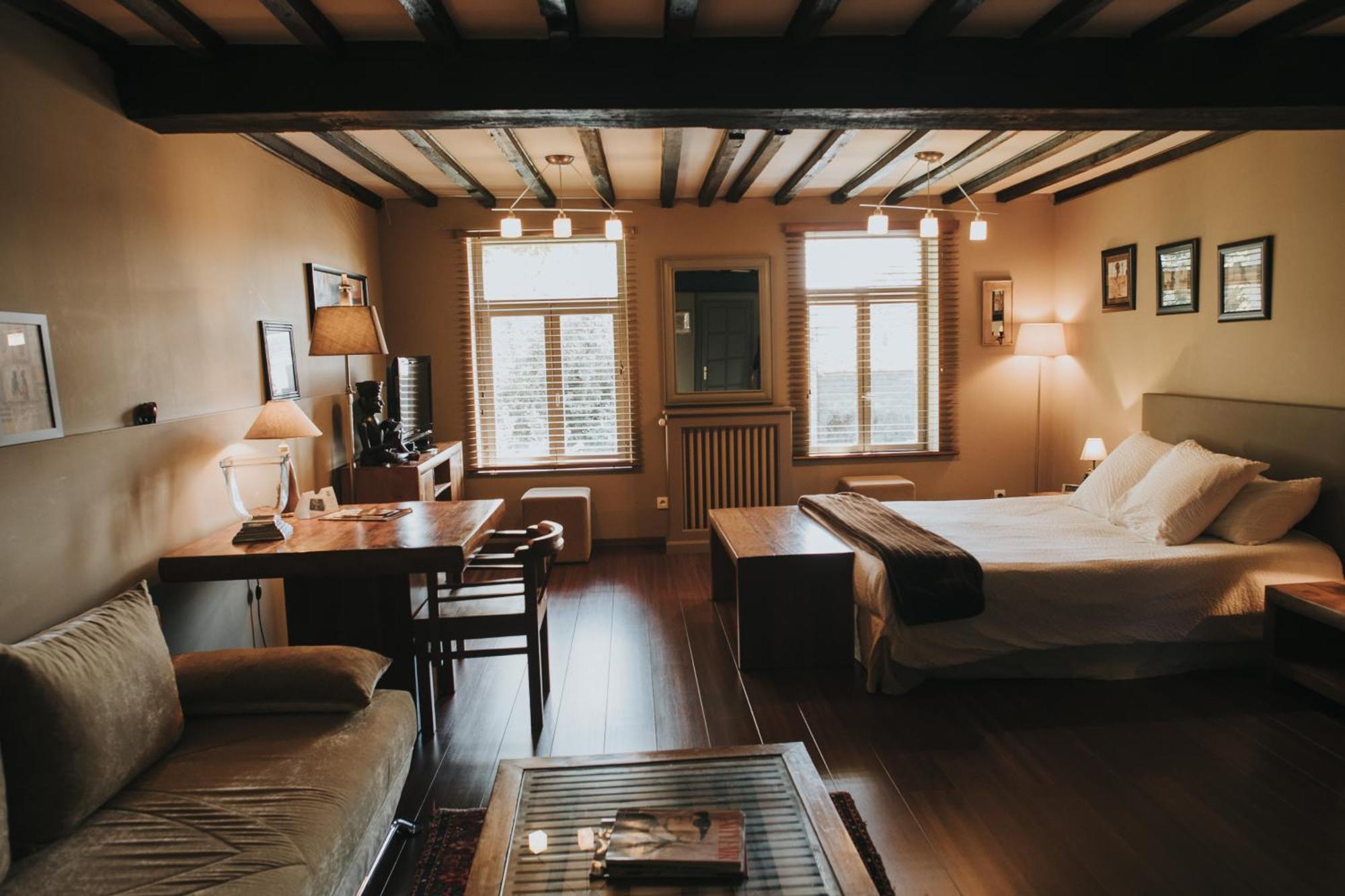 Logis Hotel-Restaurant - Le Moulin D'Artres Eksteriør billede