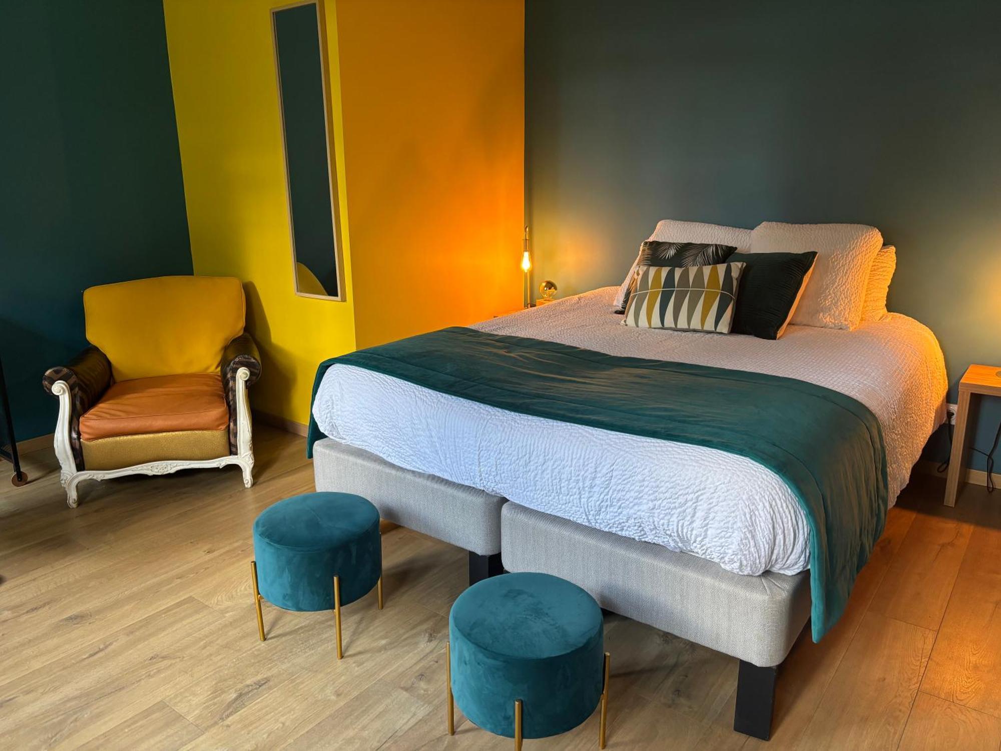 Logis Hotel-Restaurant - Le Moulin D'Artres Eksteriør billede
