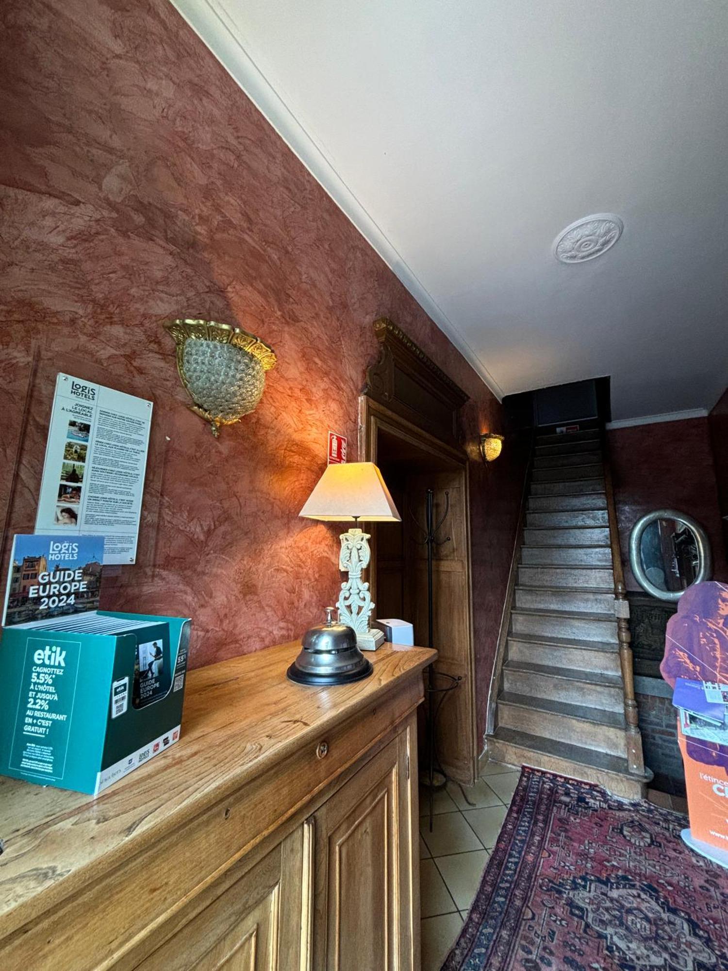 Logis Hotel-Restaurant - Le Moulin D'Artres Eksteriør billede