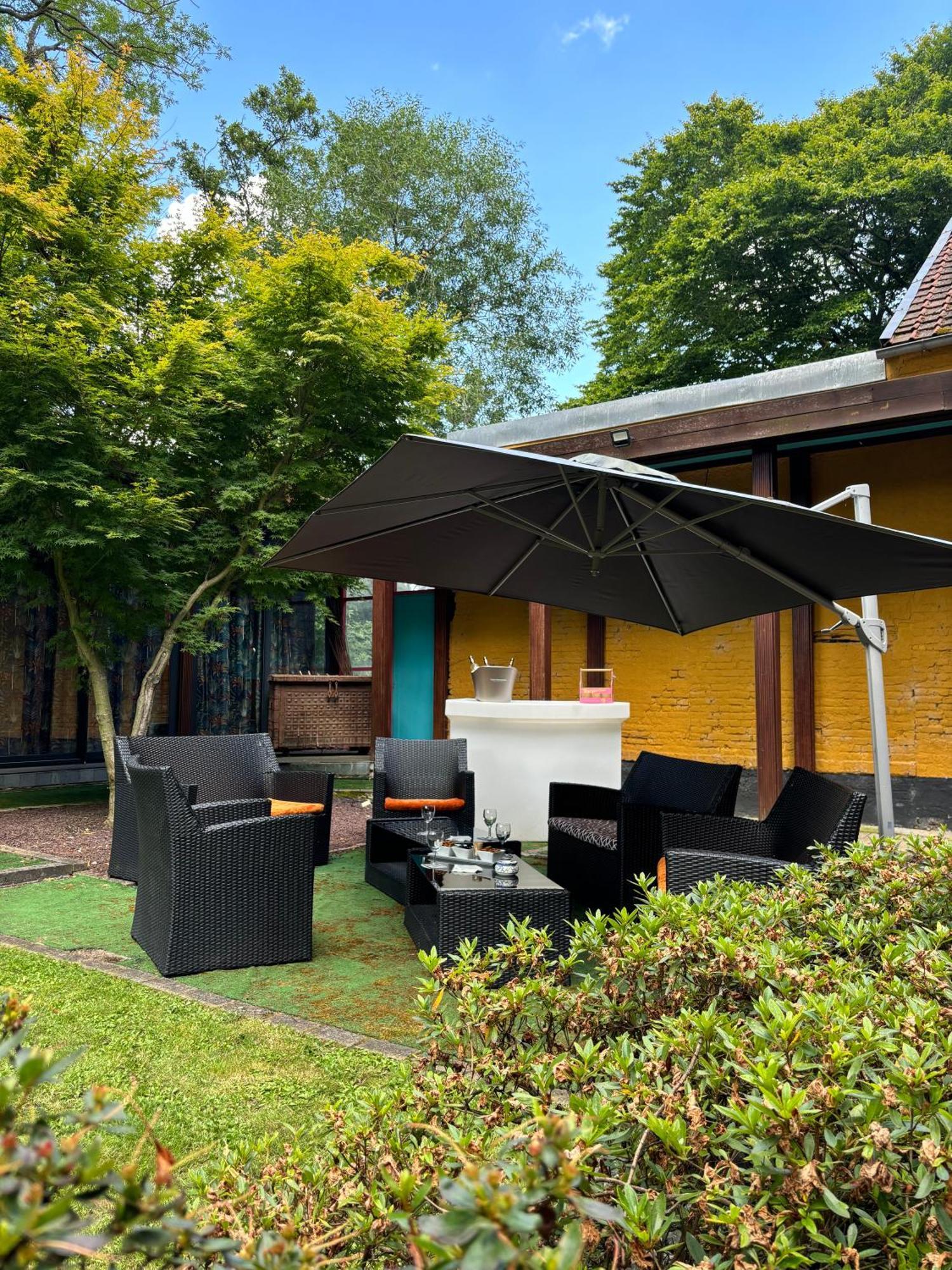 Logis Hotel-Restaurant - Le Moulin D'Artres Eksteriør billede